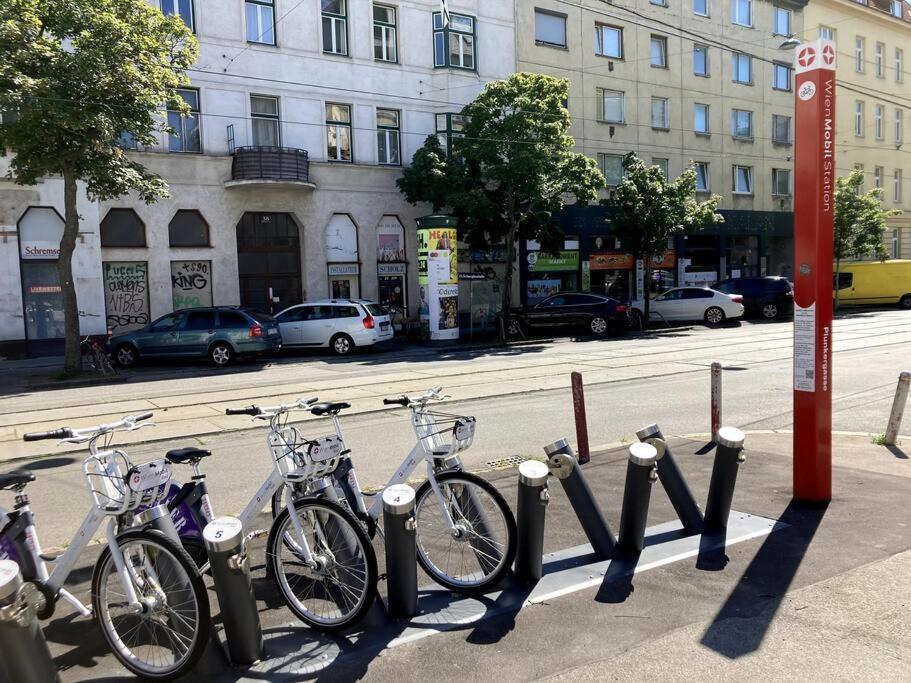Vienna: Cozy 2-Room Apt. Екстериор снимка