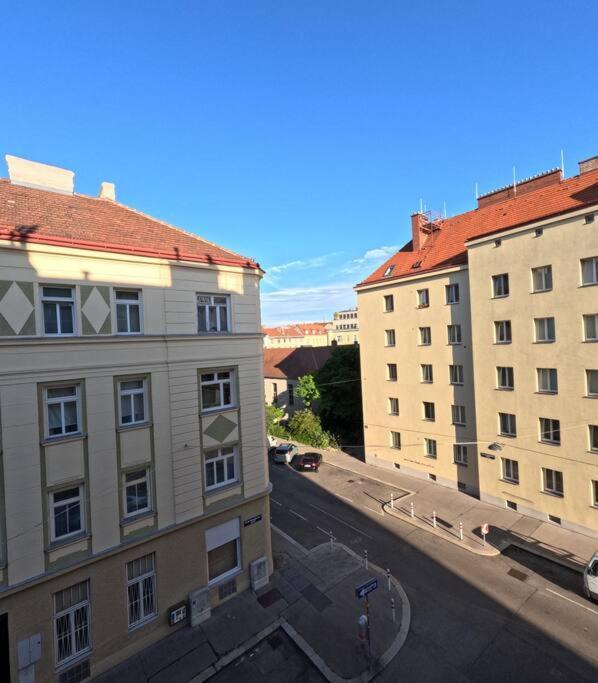 Vienna: Cozy 2-Room Apt. Екстериор снимка