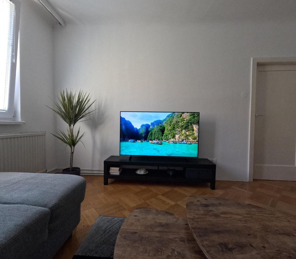 Vienna: Cozy 2-Room Apt. Екстериор снимка